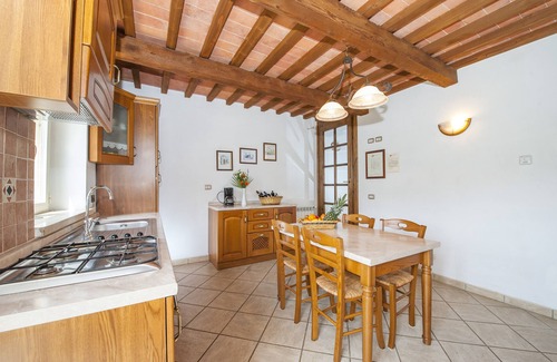 Massa Marittima Apartamento | Nuevo apartamento para 4 personas en el corazón de la Toscana "Il Girasole"
