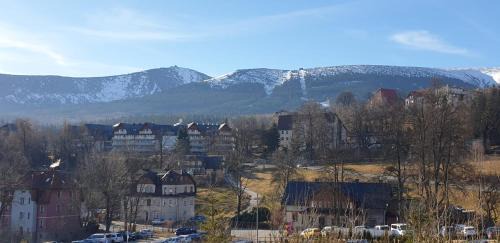 Bierutowice Apartamento | Panorama Karkonoszy Karpacz