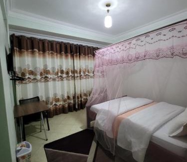 Mwenge Hotel | Panorama Kyenjojo Hotel