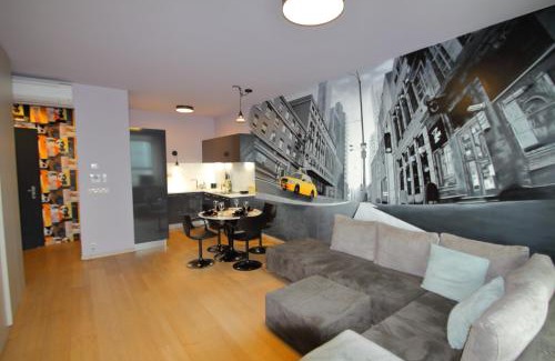 Old Town Apartamento | Panorama Oasis - Free Parking on site - Air Con - Biz WiFi - Netflix