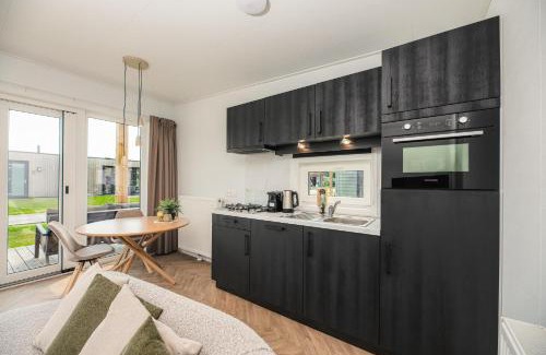 Municipality of Rijssen-Holten Complejo | Panorama Wellness Lodge jacuzzi sauna and sunshower 2 persons copy