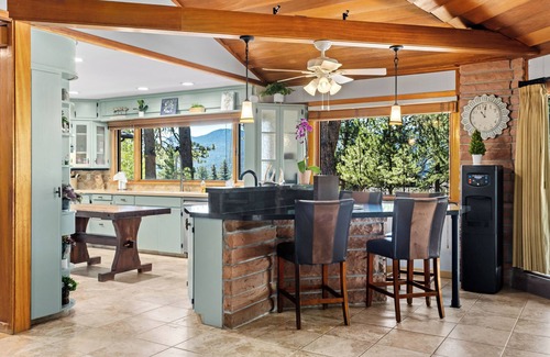 Estes Park Casa | Amada casa panorámica. Piscina cubierta privada, bañera de hidromasaje, Suana, vistas!