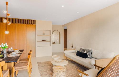 Jimenez Apartamento | Panoramic 3BR PH Private Roof Gym Osmosis