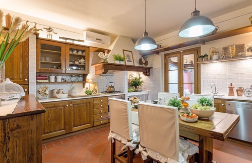 Lucca Villa | Casa panorámica de 4 habitaciones con piscina privada en Lucca cerca del centro de la ciudad