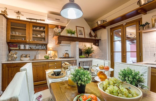 Lucca Villa | Casa panorámica de 4 habitaciones con piscina privada en Lucca cerca del centro de la ciudad
