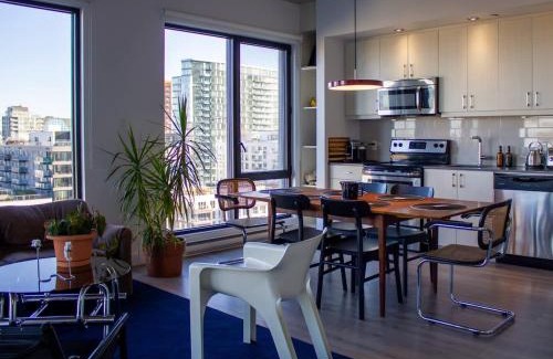 Cite Multimedia Apartamento | Panoramic Apartment in the old port
