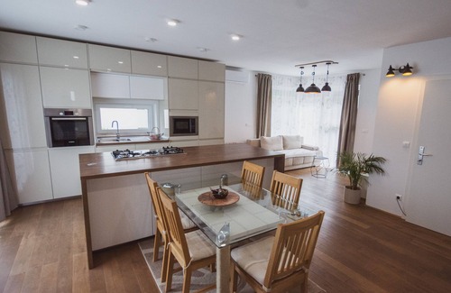 Visoko Apartamento | Apartamento-Panorámico-Baño privado con ducha-Terraza-Terrace-13 &23 &53
