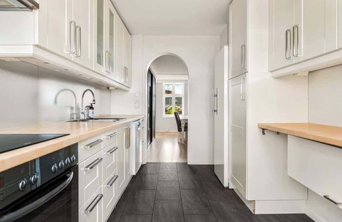 Bergenhus Apartamento | Panoramic City Views Just 600m From Bryggen!