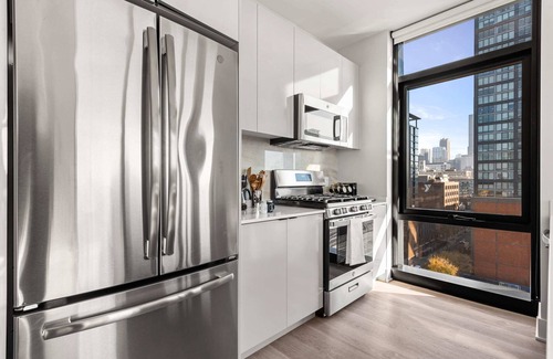 West Loop Apartamento | Panoramic City Views + Prime West Loop Location