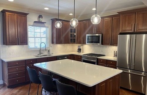 South Side Flats Casa | Panoramic City View-Roof Deck-Free Garage Parking!