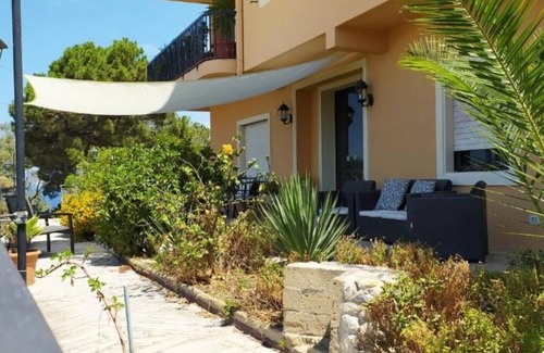 Catona Casa | Panoramic cottage between sea, nature and relaxation.