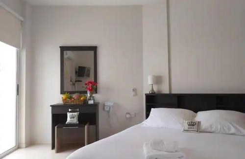 Peyia Town Apartamento | Panoramic Holidays - Deluxe 2
