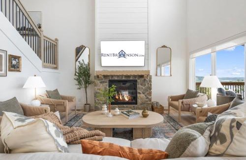Kimberling City Casa | Panoramic Lake Views, Free Silver Dollar City Tickets, Stunning Decor