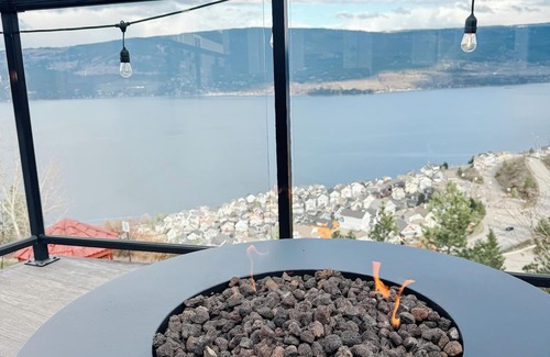 Central Okanagan Cabina | Panoramic Lakeview cabin w/ fire table and private hot tub at LaCasa Resort