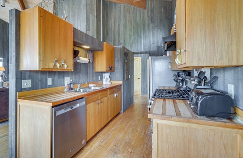 Winter Park Highlands Casa | ¡NUEVO! Casa panorámica con vista a la monta��a con bañera de hidromasaje + terraza.