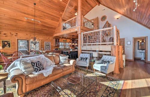 Waynesville Casa | Panoramic Mtn Views Luxe Smoky Mountain Cabin!