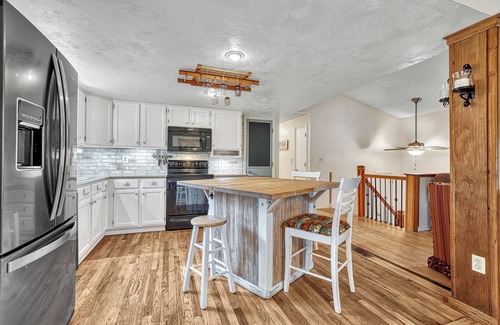 Keauhou Mauka Casa | Panoramic Ocean Views With Private Saltwater Pool
