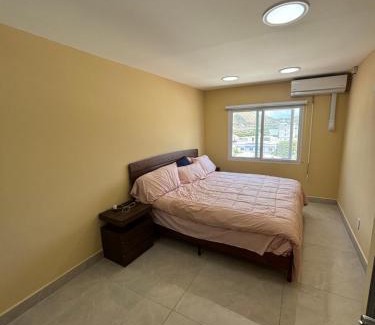 Philipsburg Boardwalk Apartamento | Panoramic Ocean View Flat-St Maarten