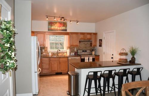 Townsend Casa | Panoramic Paradise in Townsend