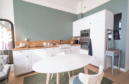 Agon-Coutainville Apartamento | PANORAMIC SEA VIEW & EXCEPTIONAL LOCATION 3* COMFORT APARTMENT CAREFULLY DECORATED