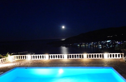 Steniai Villa | Panoramic Villa with Breathtaking Views