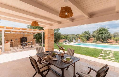 San Michele Salentino Casa | Panoramic Trullo Tramonto With Pool