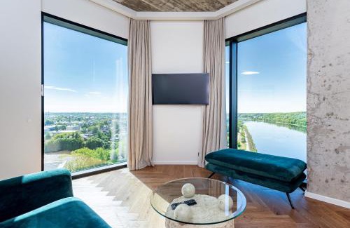 Kaunas Apartamento | Panoramic View 1 BD Apartment by Domvia