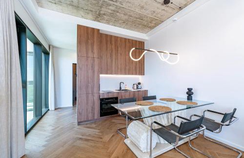 Kaunas Apartamento | Panoramic View 1 BD Apartment by Domvia