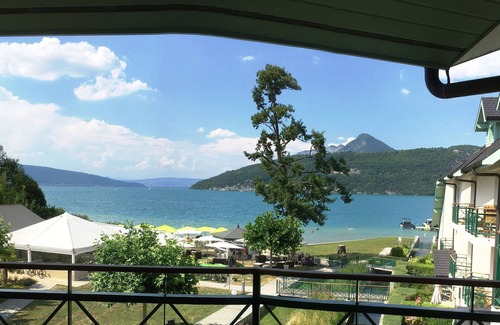 Duingt Apartamento | Vista panorámica Bahía de velas Pies en el agua ANNECY DUINGT LAKE