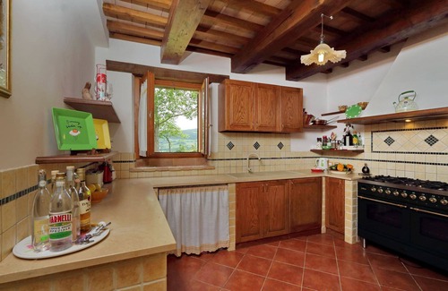 Pievebovigliana Casa | Villa con piscina y vistas panorámicas