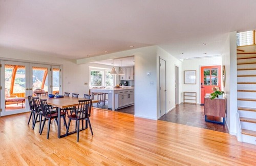 West Stockbridge Casa | Panoramic Views, Indoor Pool by Evergreen Home