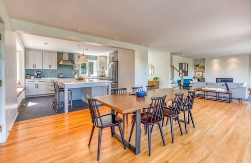 West Stockbridge Casa | Panoramic Views, Indoor Pool by Evergreen Home