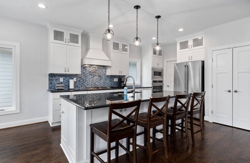 Afton Casa | Panoramic Views by Vineyards 4000 sf new home on 40 acs