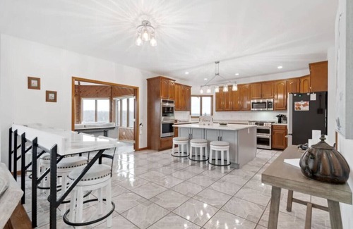 Lynchburg Casa | Panoramic Views Dock Kayaks SUPs