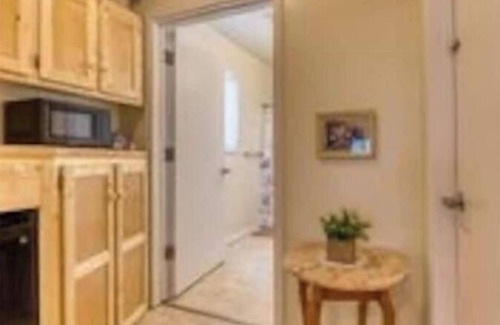 Corvallis Casa | Panoramic Views & Dog Heaven on the farm