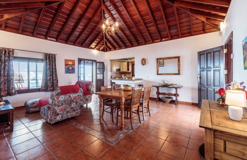 Villa de Mazo Casa | Vistas panorámicas y zona ideal para descansar y ver la isla de La Palma