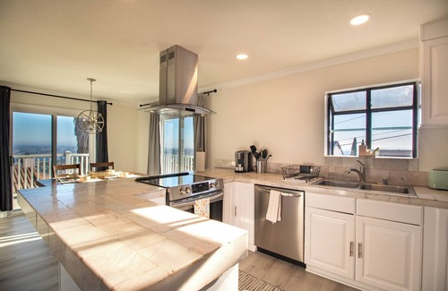 La Presa Casa | Panoramic views of San Diego. Private and Quiet