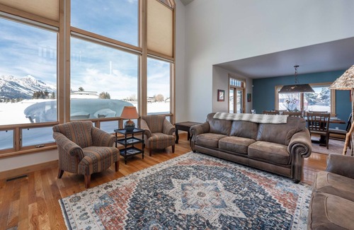 Jackson Hole Casa | Panoramic Views of the Teton Range Next to GTNP