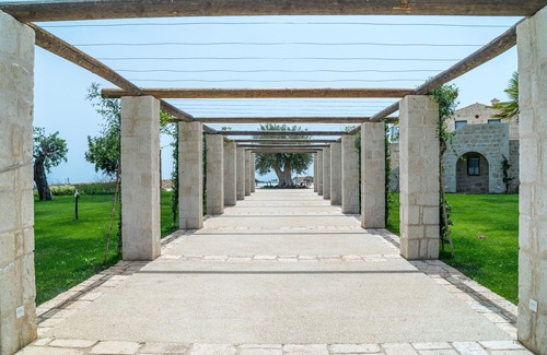 Ragusa Villa | Panoramic villa for 20 guests:large garden, infinity pool and large veranda