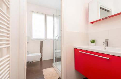 Bergamo Apartamento | Panoramico bilocale con tutti i confort e parcheggio gratuito