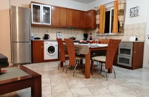 Petaloudes Apartamento | Panos Alex Apartment