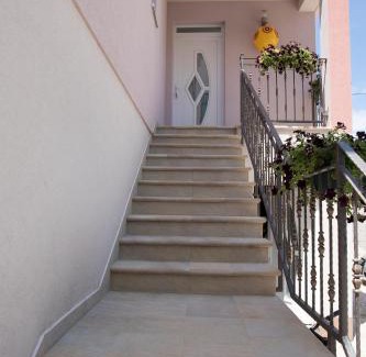 Blagaj Cama Y Desayuno | Pansion Nerry