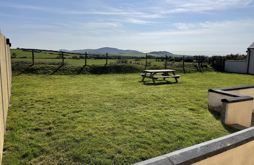 Rhoshirwaun Cabaña | PANT FALI, family friendly, character holiday cottage in Aberdaron