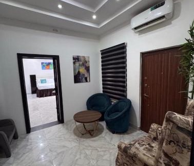 Ofin Hotel | Panther Luxe Lounge & Hotel