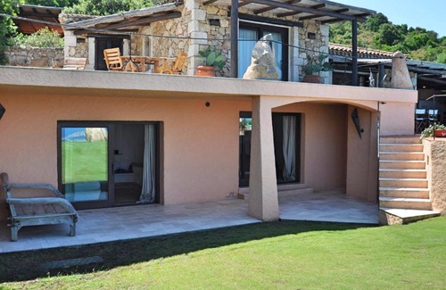 Pantogia Villa | Pantogia Villa Sleeps 12 Pool Air Con WiFi