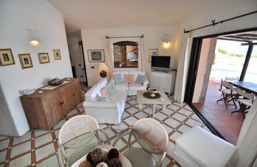 Pantogia Villa | Pantogia Villa Sleeps 12 Pool Air Con WiFi