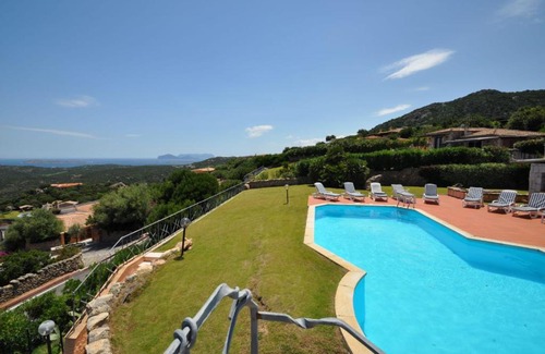 Pantogia Villa | Pantogia Villa Sleeps 9 Pool Air Con WiFi