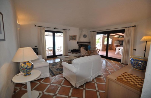 Pantogia Villa | Pantogia Villa Sleeps 9 Pool Air Con WiFi