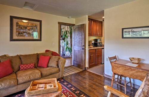 Paonia Apartamento | Paonia Apt. en Working Farm w / Deck & Mtn. ¡Puntos de vista!