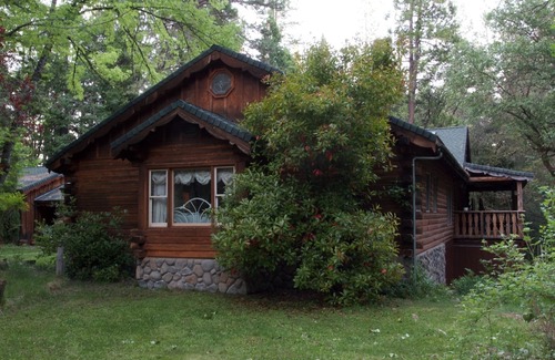 Nevada City Cabina | Mejor cabaña de madera en la ciudad de Nevada, Familia y mascotas, grandes o pequeños grupos